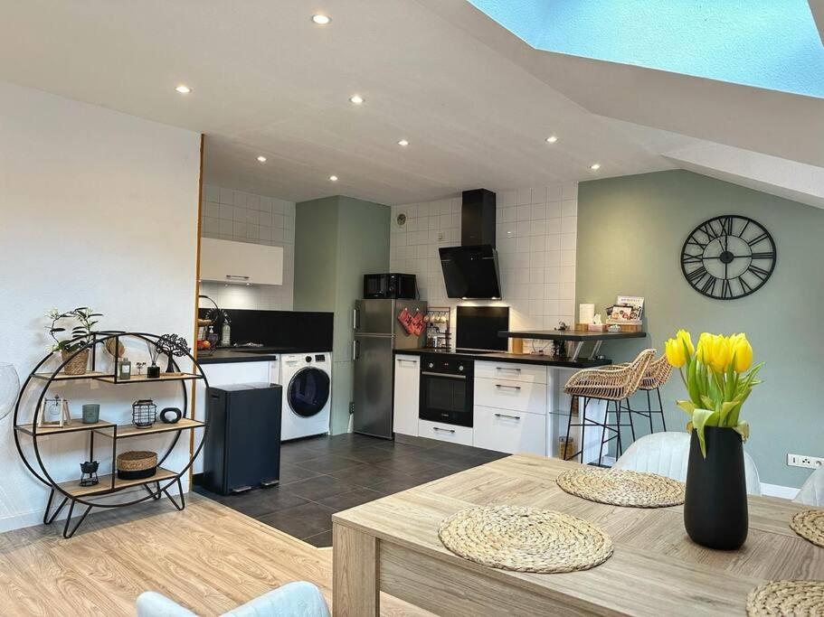 Ferienwohnung Duplex T3 Hypercentre 65M² Voiron Exterior foto